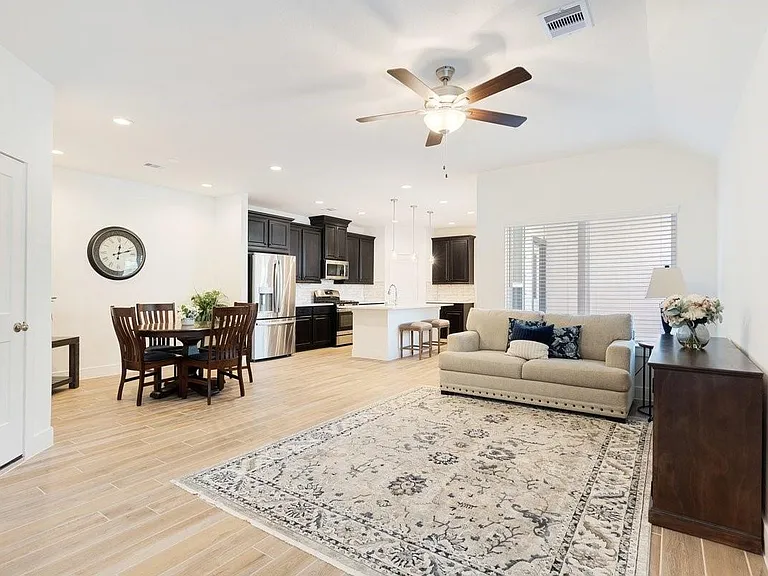 10122 Crescendo Way — Photo 5