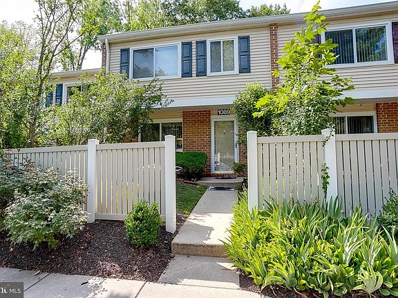 2nd image of 1089 Corbridge Ct
