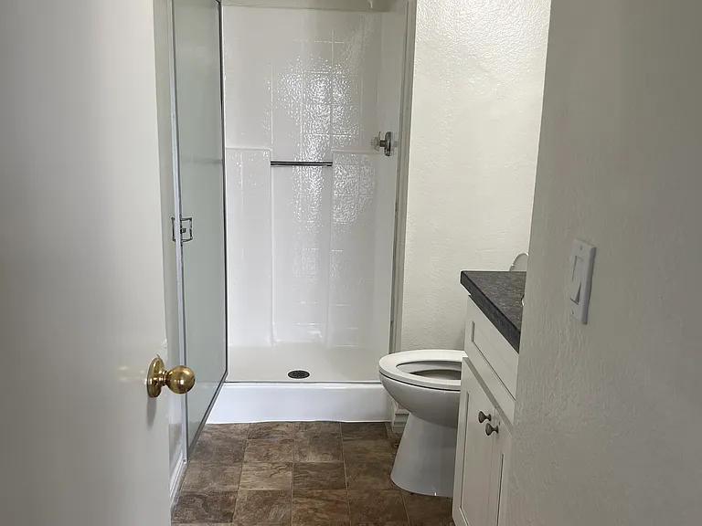 1959 Chestnut Ave #302 — Photo 17