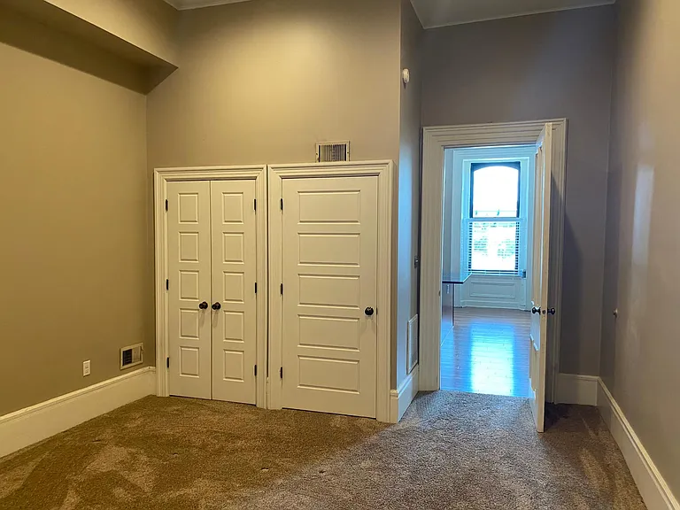 930 N Lincoln Ave #2 — Photo 6