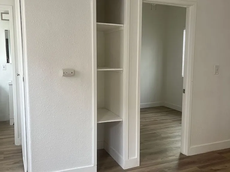 935 Alamitos Ave — Photo 15