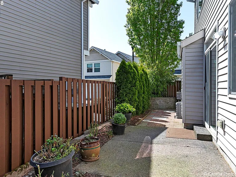 10354 NE Okanogan St — Photo 23