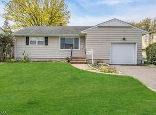 33 Plymouth Rd, Clifton, NJ 07013