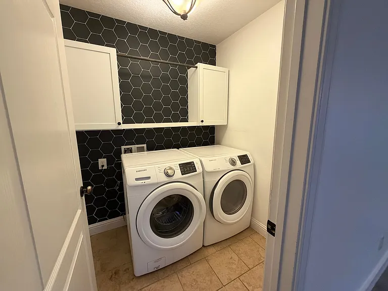 524 Fell Grass St — Photo 9