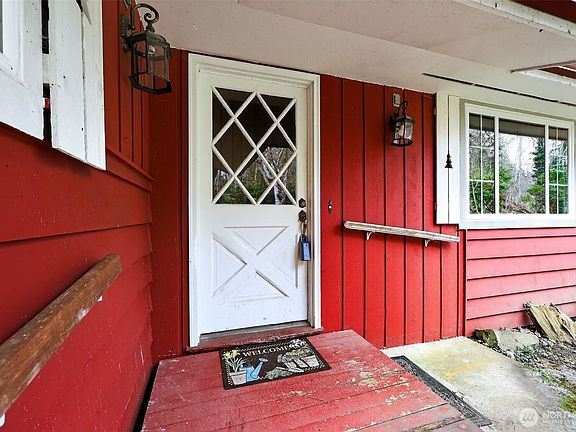 4th image of 716 Garden Hill Rd