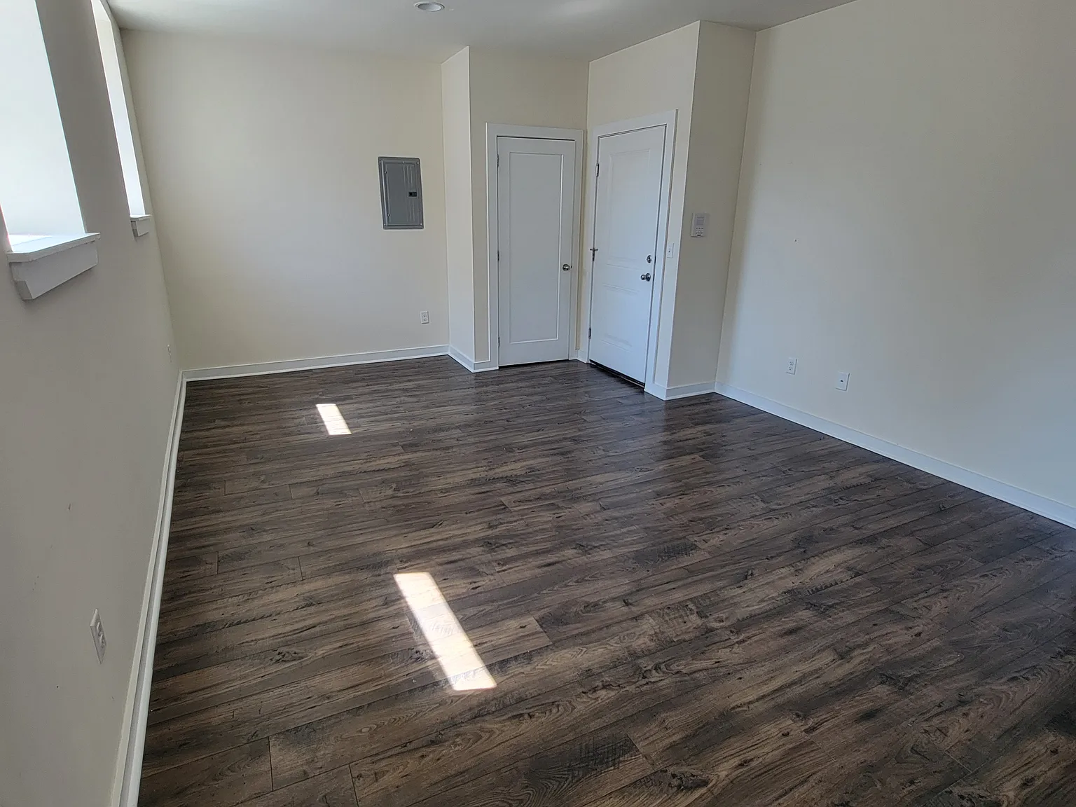 1 bed, 700 sqft, $1,525 — Photo 2