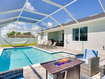837 NE 7th Place Cpe, Coral, FL, 33909