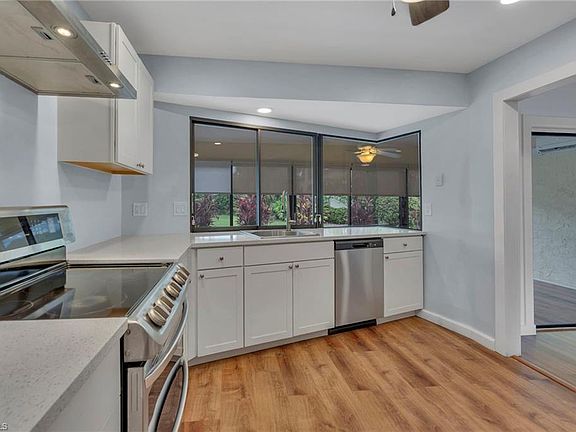 3rd image of 4779 Lakewood BLVD #H1