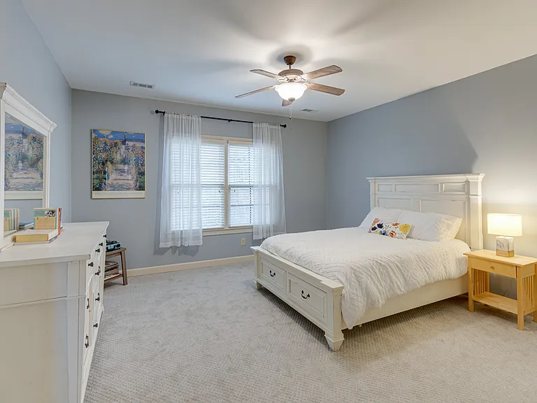 219 King Arthur Cir — Photo 21