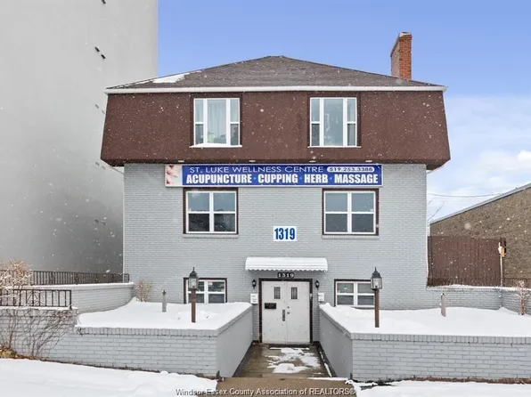 1319 Ouellette Ave, Windsor, ON N8X 1J6