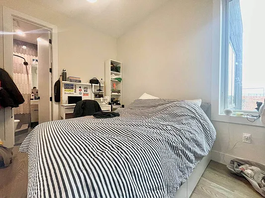 Rented by Doorway NYC, LLC | media 11