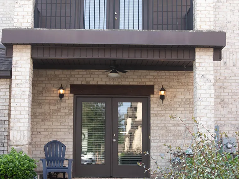 2150 3rd Ct #602 — Photo 3
