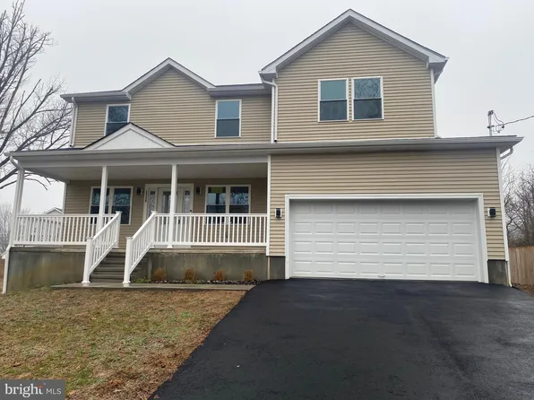 2550 43rd St, Pennsauken, NJ 08110