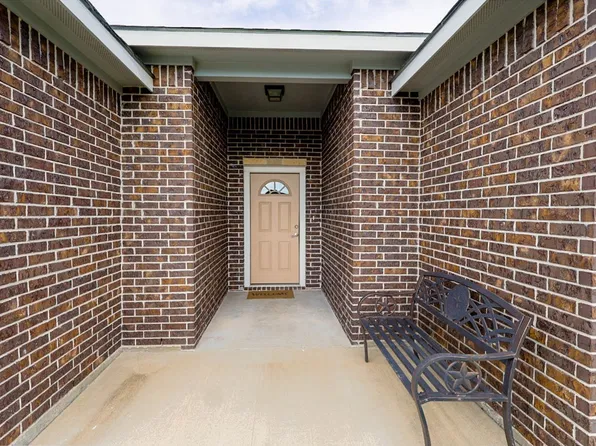 1805 Cornish Ct, Bryan, TX 77801