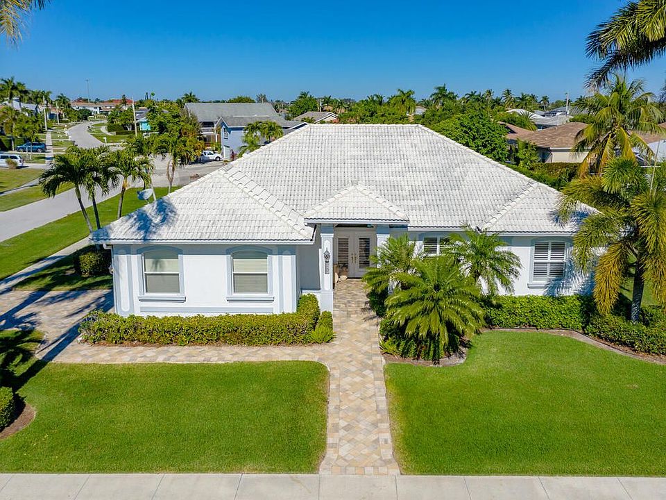 1st image of 1372 Leland Way