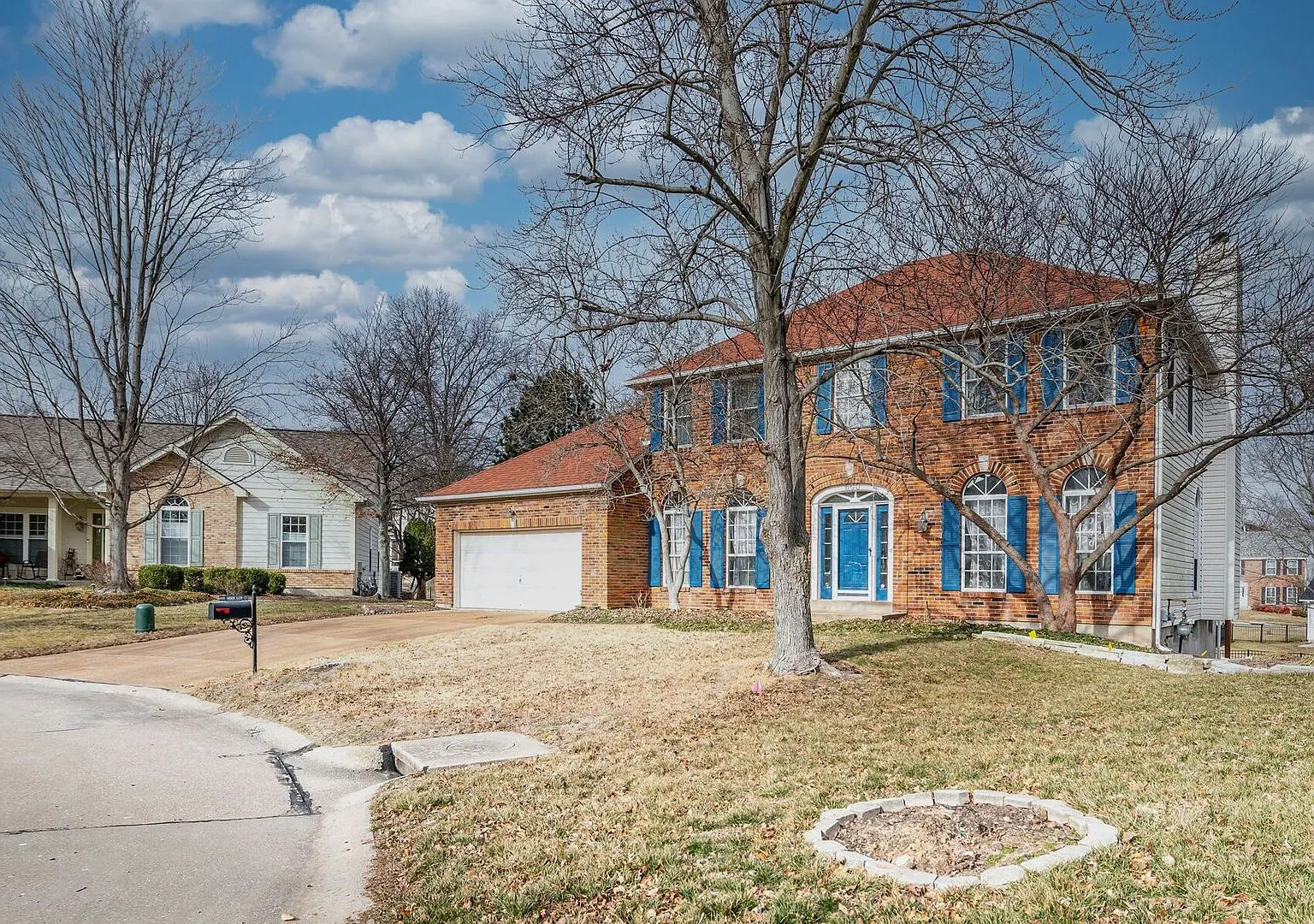 Spacious Parkway South Home with Walk-Out Basement & Large Backyard — Photo 2