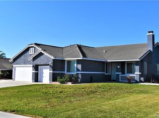 11566 Appaloosa Ln, Bloomington, CA 92316