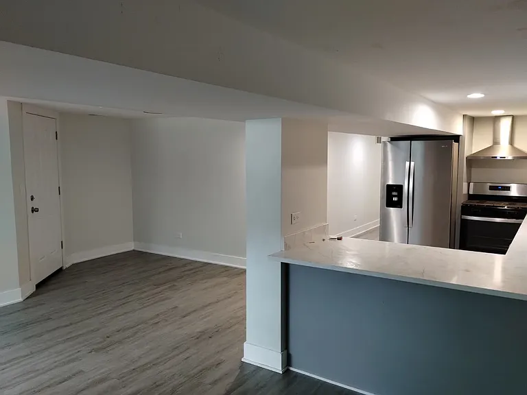 3261 W Fulton Blvd #G — Photo 8