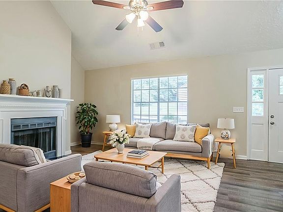 4th image of 3822 Conley Downs Ln