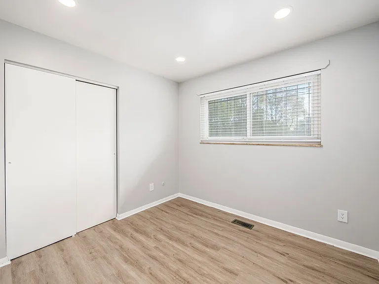 The Chambers Apartments — Photo 27