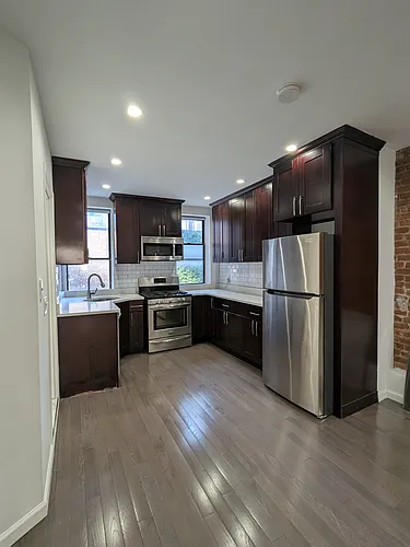 629 2nd Ave #3 Photo 1