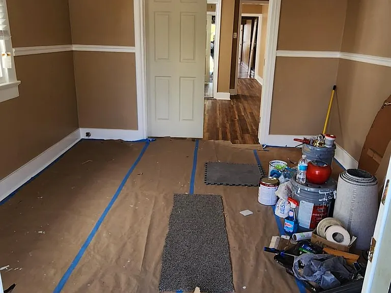 2423 Franklin Ave — Photo 5