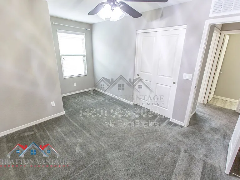 11689 N 166th Dr — Photo 38