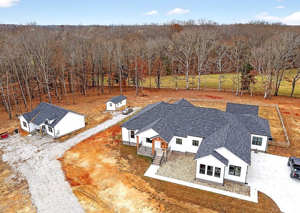 72nd image of 377 Margot Dr