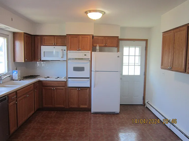 138 Haverhill Ave #2 — Photo 9