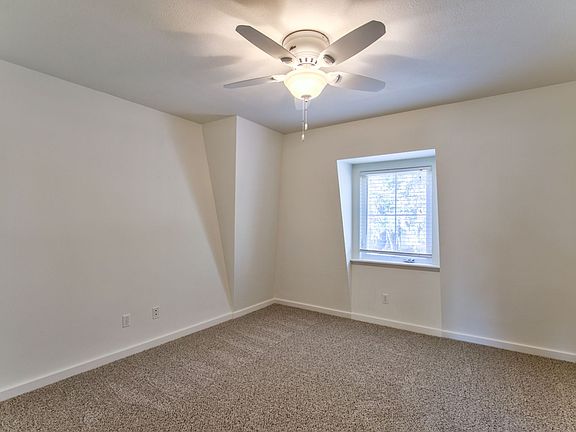 4th image of 403 E Carolina St APT 217