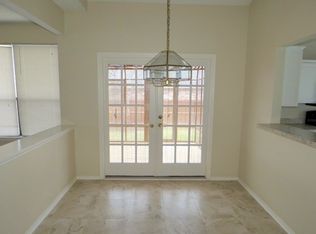 2240 Arbor Creek Dr, Carrollton, TX 75010