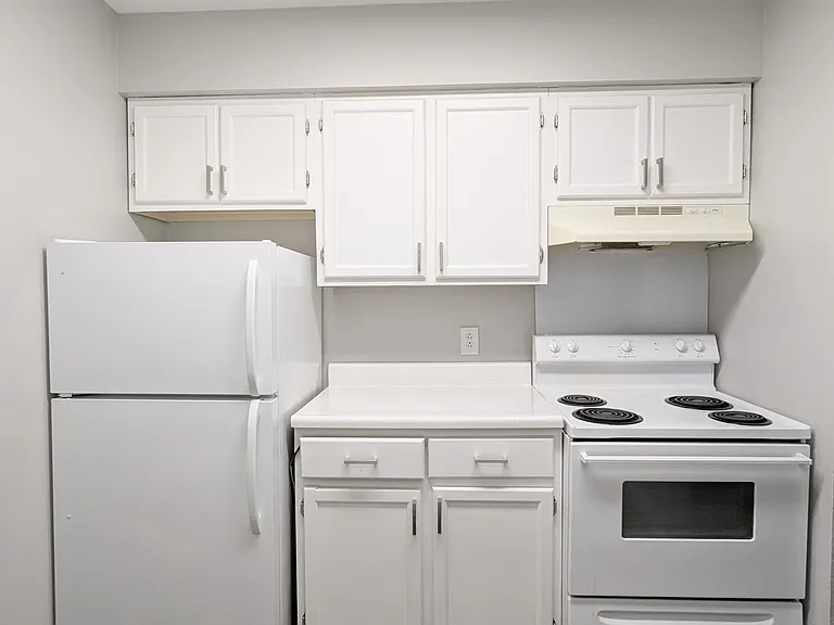Copper Cove Apartments — Photo 37