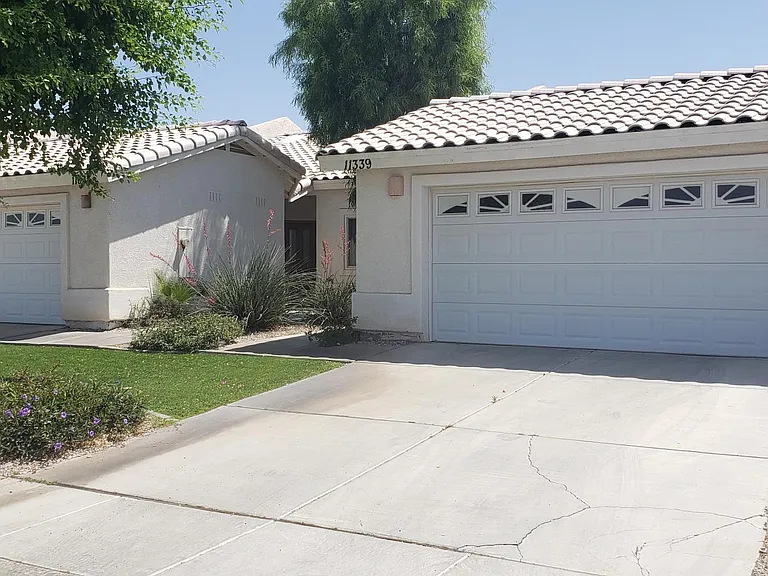 11339 S Kingman Ave — Photo 1