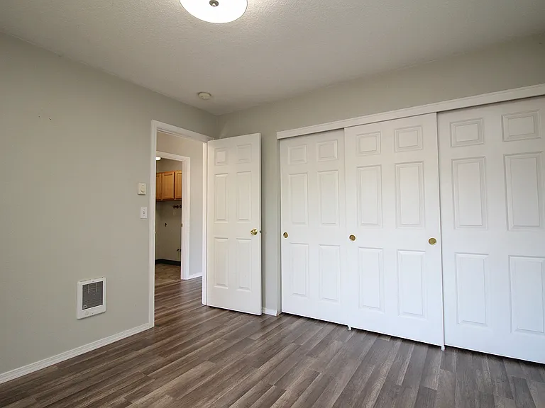 7324-7326 N Greeley Ave #7326 — Photo 10
