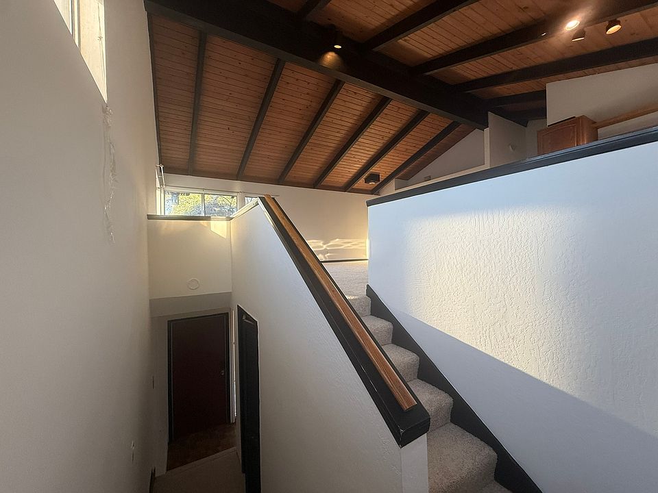 stairway from entrance to main floor
