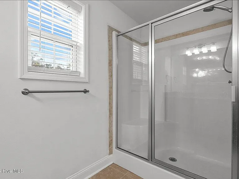 426 W Illinois Ave — Photo 23