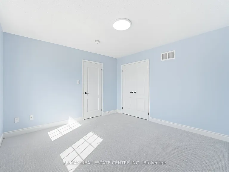 15 Heatherdale Dr — Photo 28
