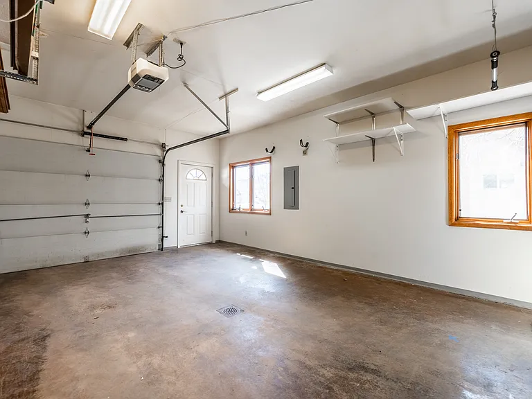 332 Cherry Dr — Photo 25
