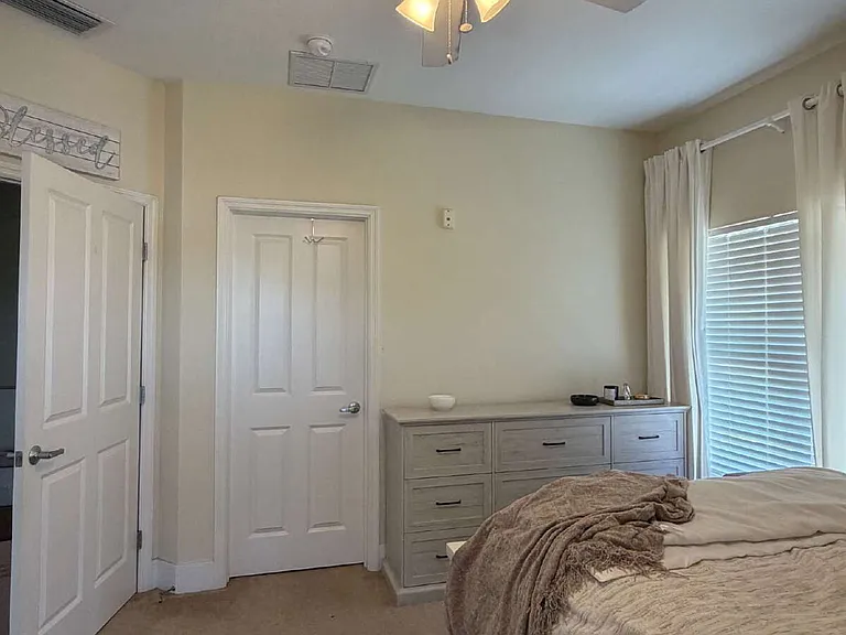 300 State St E #216 — Photo 27