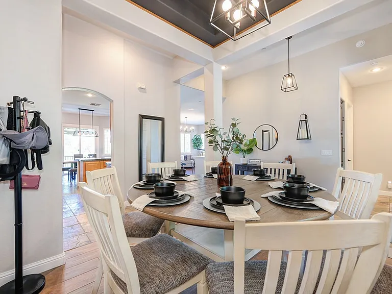 7029 Pembroke Way — Photo 13