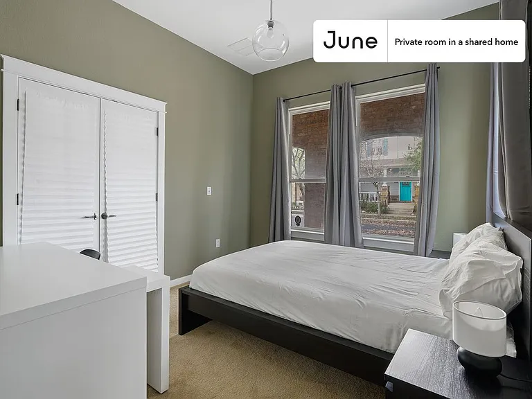 1917 McCloskey St #B — Photo 2