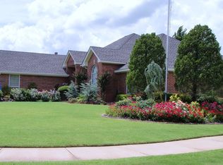 4001 Knights Bridge St, Norman, OK 73072