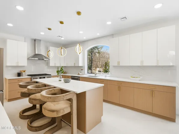 20 Overlook Drive, Jackson, NJ 08527