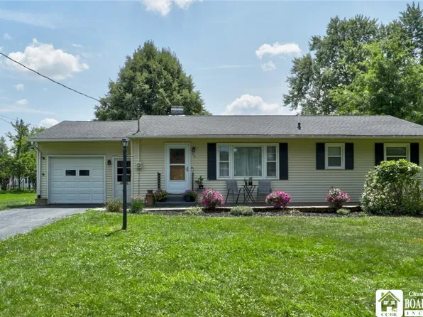 59 Laurie Ln, Jamestown, NY 14701