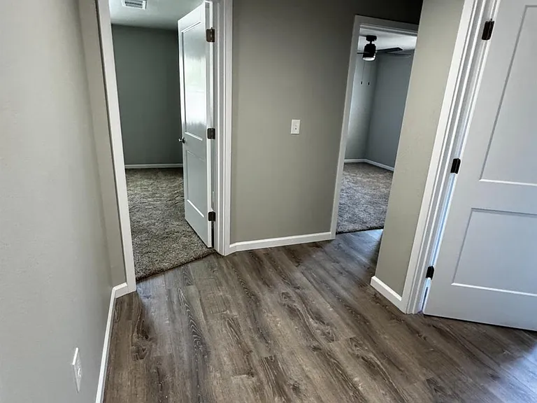 4832 N Fruit Ave — Photo 19