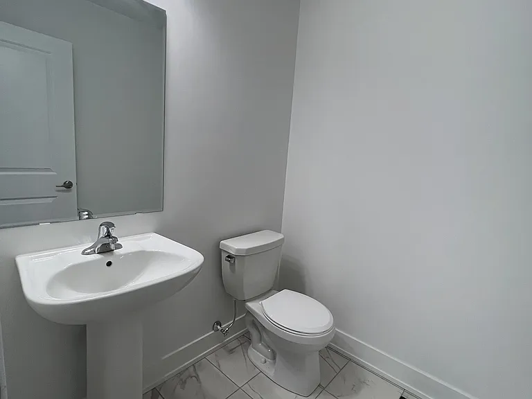8 Sobczak Dr — Photo 16