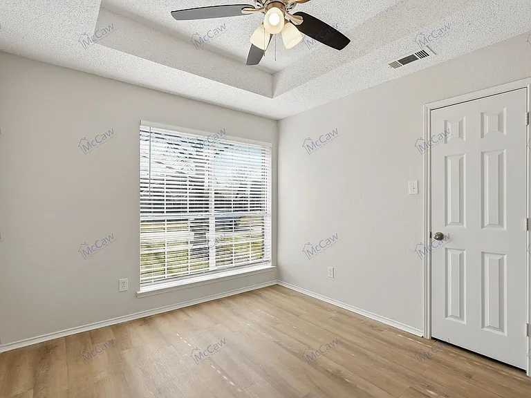 2314 Stillwater Dr — Photo 15