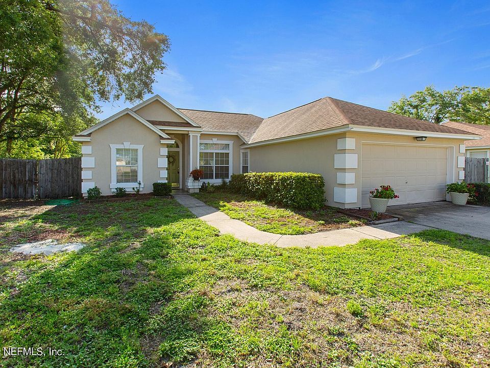 1st image of 213 MAYALL Drive W