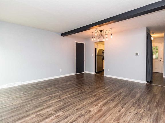 5th image of 6589 Bunker Ln