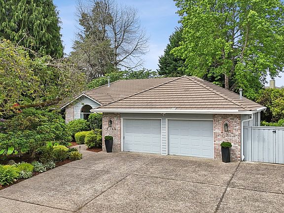 2nd image of 2114 NE 161st Pl